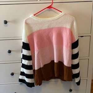 Multi color swing sweater with wide sleeves